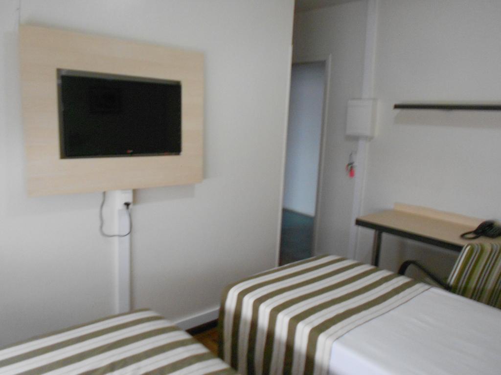 Colossi Hotel Porto Alegre Bagian luar foto