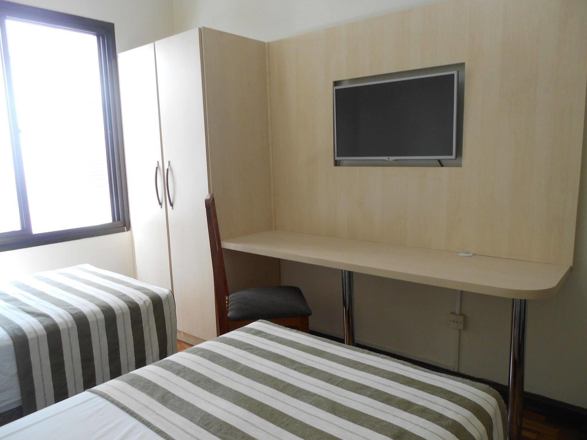 Colossi Hotel Porto Alegre Bagian luar foto