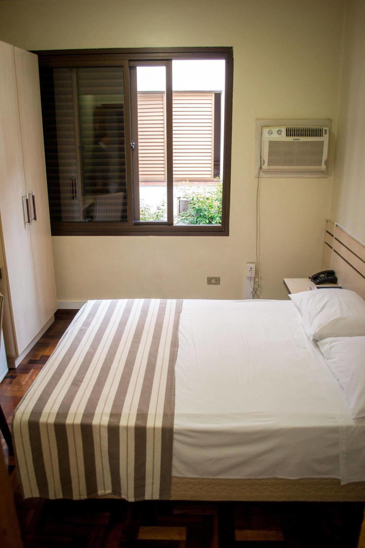 Colossi Hotel Porto Alegre Bagian luar foto