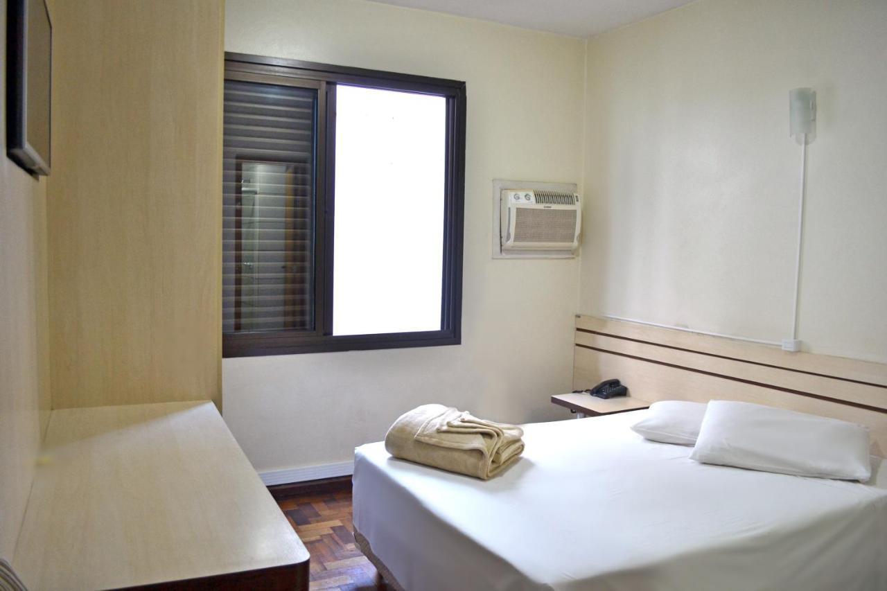 Colossi Hotel Porto Alegre Bagian luar foto